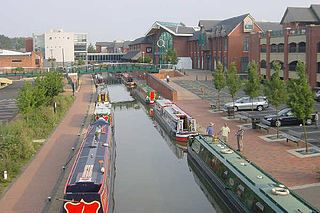 <span class="mw-page-title-main">Castle Quay Shopping Centre</span> Shopping centre in Oxfordshire, England