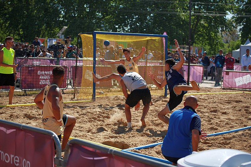 File:Beach handball at the 2018 Summer Youth Olympics – Boys Semifinal ARG-POR 390.jpg