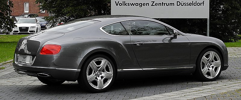 File:Bentley Continental GT (II) – Heckansicht, 30. August 2011, Düsseldorf.jpg