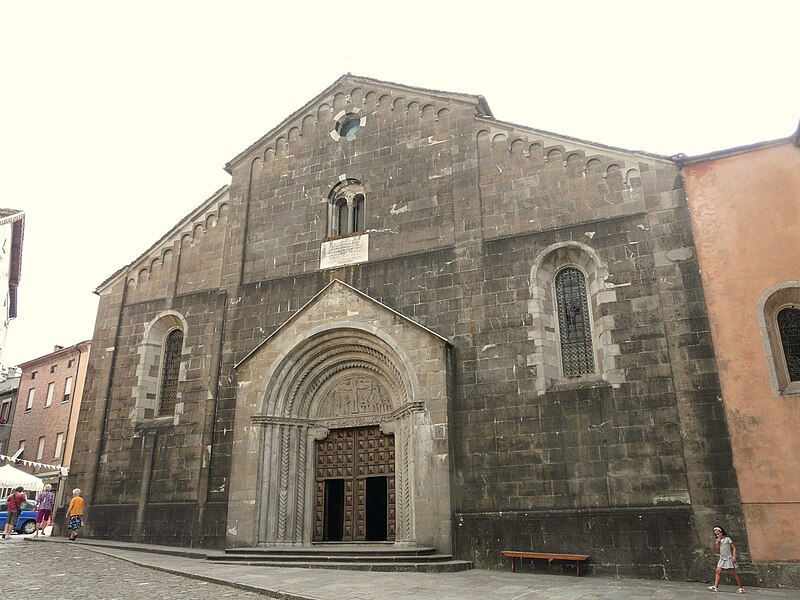 File:Berceto-duomo-facciata.jpg