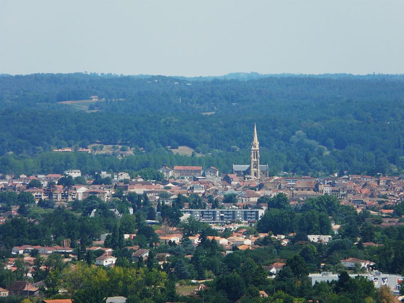 File:Bergerac depuis D17 (1).JPG