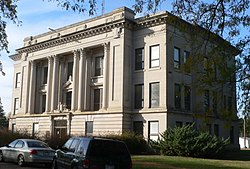 Bon Homme County courthouse from SE 1.JPG