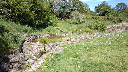 Lavoir du « Bouillon du chat », situé chemin de Kersalio.