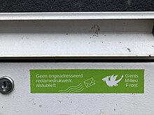 De brievenbusstickers van GMF met als opschrift: "geen ongeadresseerd reclamedrukwerk, aub"