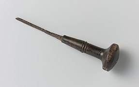 Burijn met smal heft met dikke knop, NG-NM-7781-3.jpg