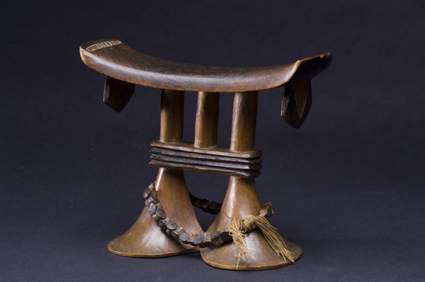 Tsonga wooden headrest