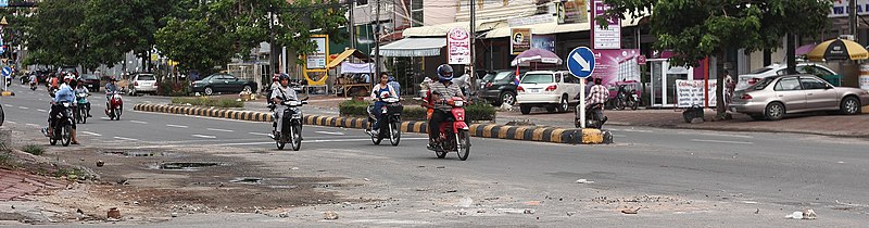 File:Cambodia. Sihanoukville - Ekareach street.jpg