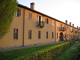 Cascina Sant'Ambrogio vue de la Via dei Mille-2.JPG