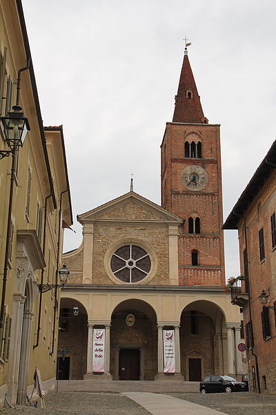 File:Cattedrale di Santa Maria Assunta - Acqui Terme.JPG