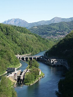 Водноелектрическата централа на река Ада край град Калуско д'Ада