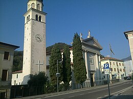 Église et clocher Tarzo.jpg