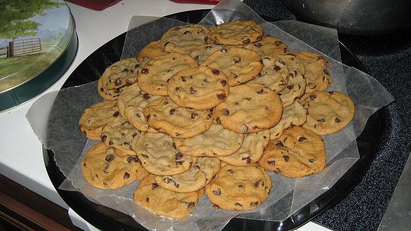 File:Chocolate chip cookies 1.jpg