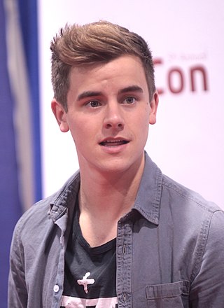 <span class="mw-page-title-main">Connor Franta</span> American YouTuber (born 1992)