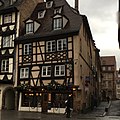 Décoration_de_Noël_sur_les_maison_de_la_ville_de_Strasbourg_02