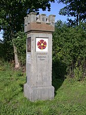 Boundary stone between the Principality of Lippe and the Kingdom of Prussia in Wusten-Pehlen D-NW-Bad Salzuflen-Wusten - Grenzstein (gross) in Pehlen.jpg