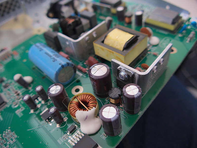 File:Dell-SE177FP-board-bad-capacitor-20150807-002.jpg