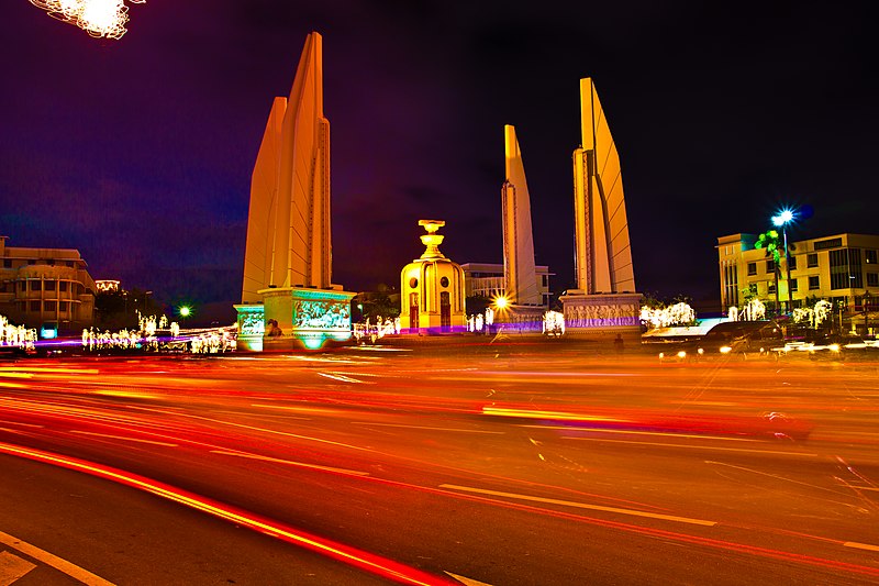 File:Democracy Monument 4.JPG