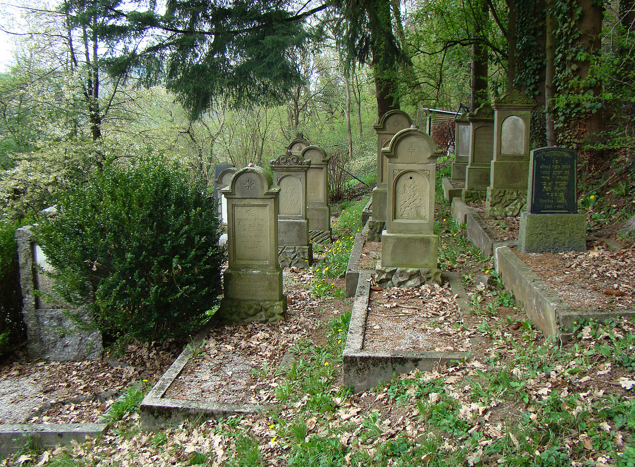 Eberbach-judenfriedhof2.jpg