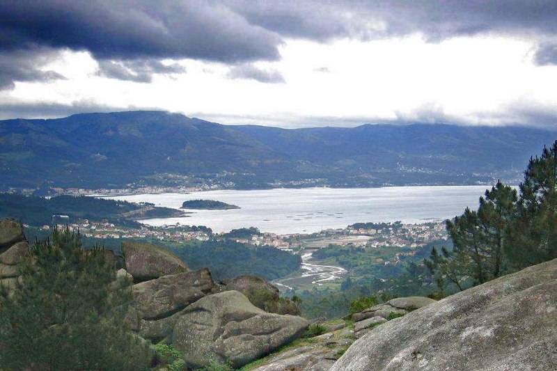 File:Esteiro Galicia.jpg