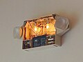 Подсветка с лампами (транспарант со знаком снят), с внешним аварийным освещением и автономным питанием