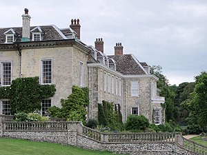 Immagine Firle Place, East Sussex - geograph.org.uk - 2043868.jpg.