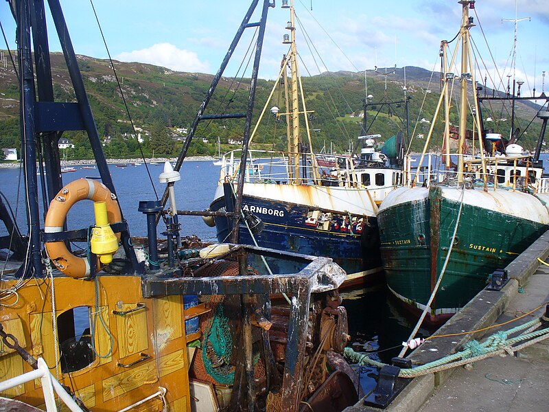 File:Fishing Boats, Ullapool - geograph.org.uk - 2541516.jpg