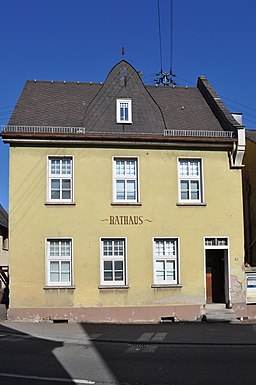 Flacht, Rathaus