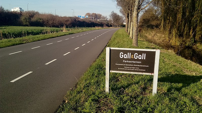 File:Gall & Gall Parkeerterrein sign, Rijksweg 16 (2020) 02.jpg