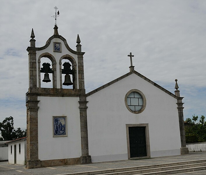 File:Gamil Church, in Gamil, Barcelos, Portugal.jpg