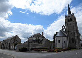 Grange dimière église Saint-Pierre Cormainville Eure-et-Loir France.jpg