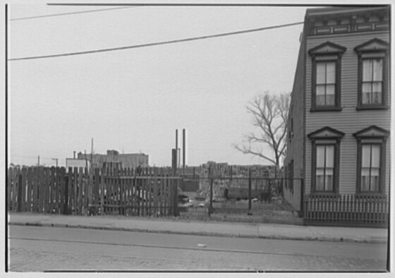 File:Greater New York Industries, Cypress Ave. and Weirfield St., Ridgewood, Long Island, New York. LOC gsc.5a12601.tif