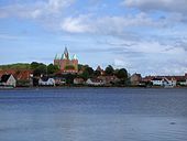 Hærvigen med Vor Frue Kirke i baggrunden - Kalundborg.jpg