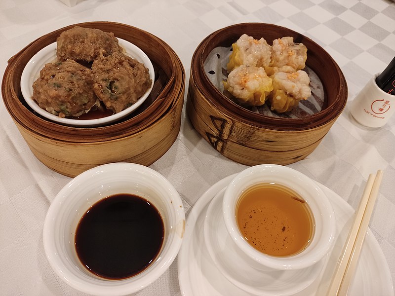 File:HK SW 上環 Sheung Wan Des Voeux Road Central 星月樓 Sky Cuisine Restaurant 飲早茶 morning tea 點心 dim sum steamed food April 2022 Px3 11.jpg