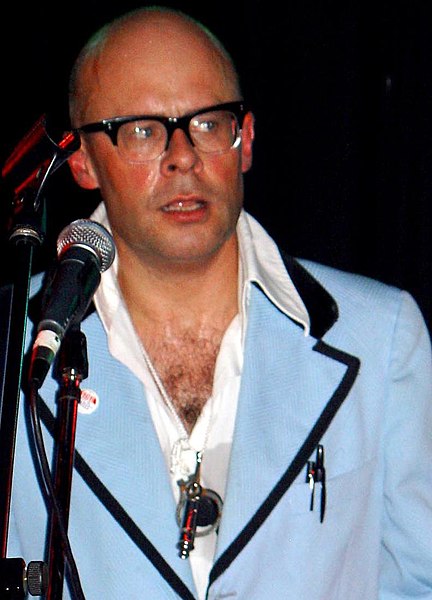 File:Harry Hill (crop).jpg