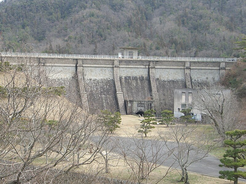 File:Honjo dam.jpg