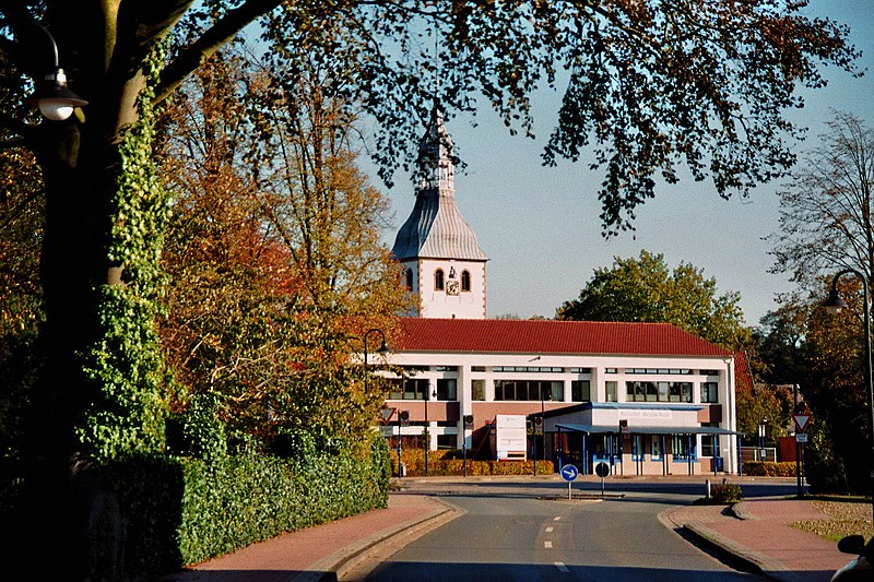 File:Hopsten Gustav Lampe Strasse 4.jpg