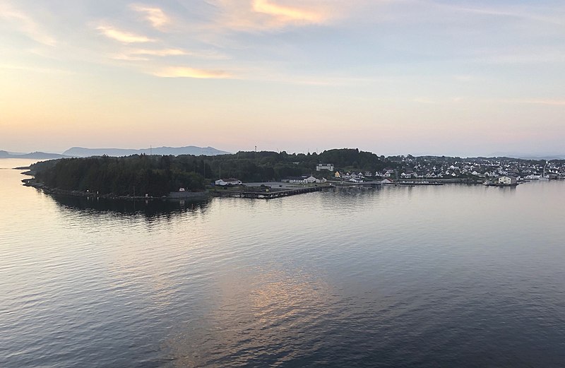 File:Hundvåg 2019 01.jpg