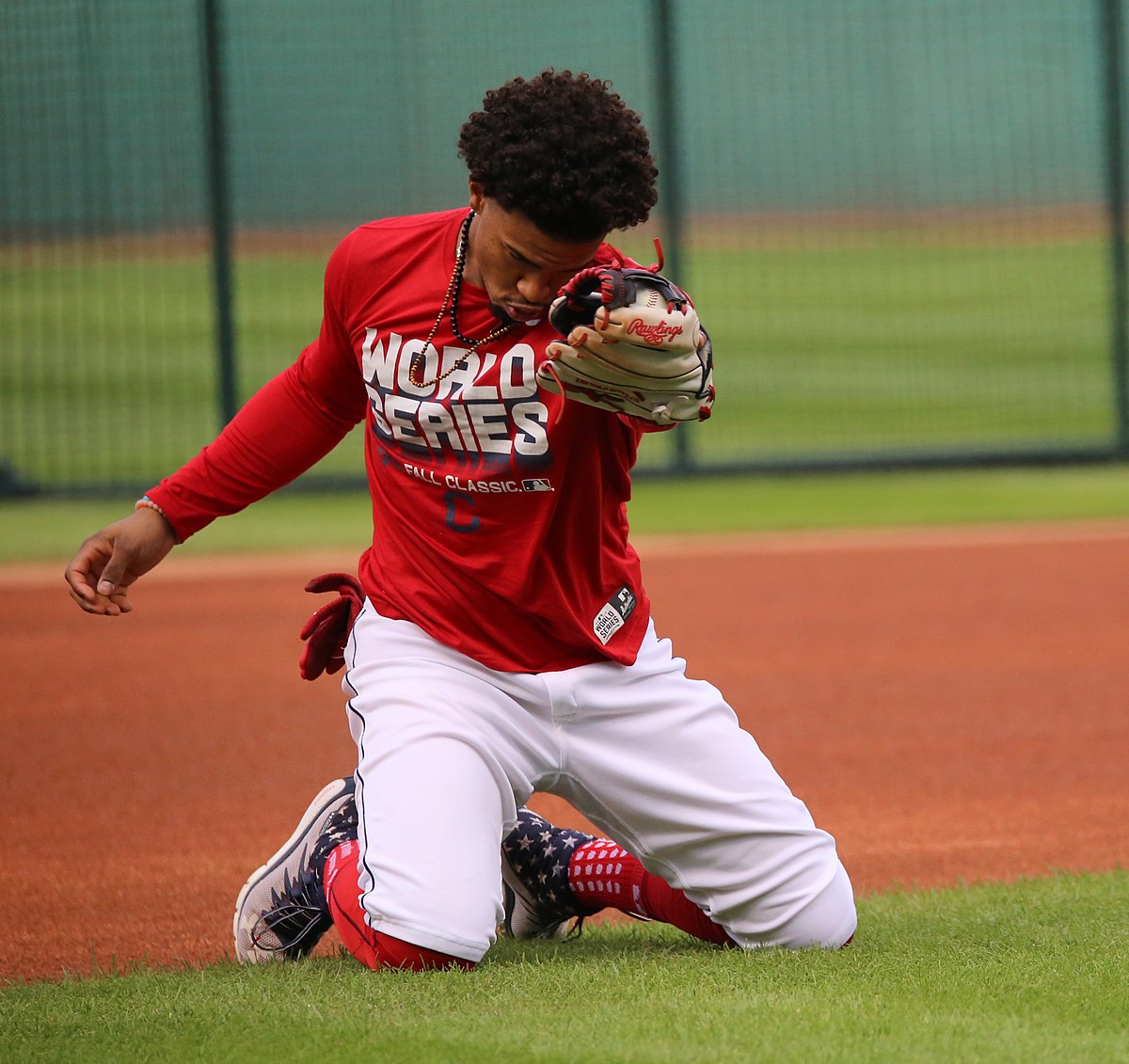 File:Indians shortstop Francisco Lindor works out before World Series Game  6. (30419011500).jpg - Wikimedia Commons