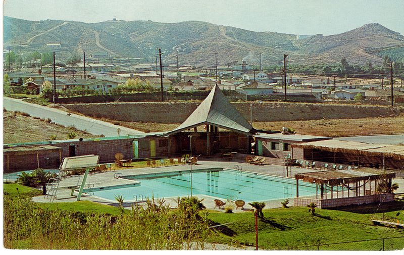 File:Islander Swim & Recreation Center (Riverside, CA) 1960s Postcard.jpg