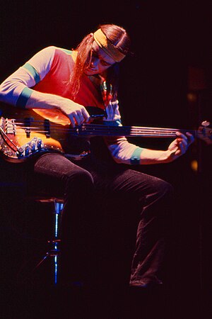 Jaco-Pastorius seated 1980.jpg