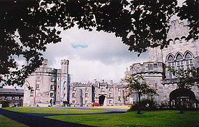 Kilkenny castle.jpg