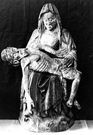 Sörjande jungfru Maria. Träskulptur i ek från 1400-talet.