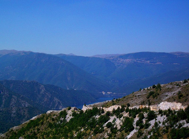 File:Kozjak Lake, 12.JPG