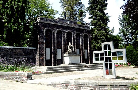 Kriegerdenkmal Aachen Eilendorf (3)