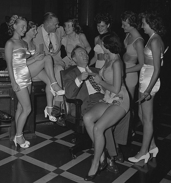 File:L. E. Timberlake and Ernest Debs buying Westchester Fair tickets of bathing beauties, 1949.jpg