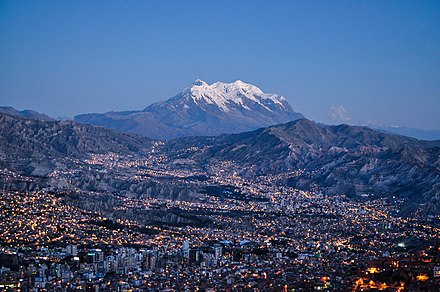 The city of La Paz reaches up to 4,000 metres (13,000 ft) in elevation.