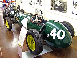 A csapat első F1-es autója, a Lotus 12