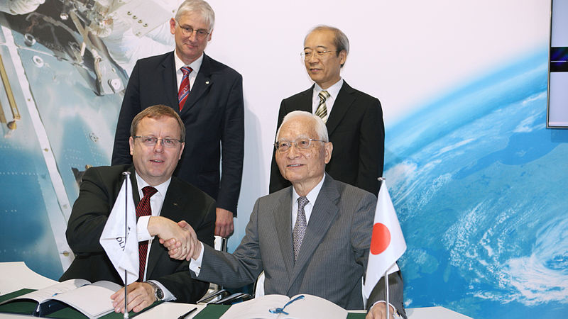 File:MASCOT - signing memorandum of understanding.jpg