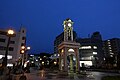 夜のまほろば大橋時計塔と秦野駅