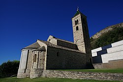 A inicis del segle xx, es va col·locar una porta en el lloc de l'absis principal i el 1984 es va restaurar. Sant Vicenç de Malla (Osona)